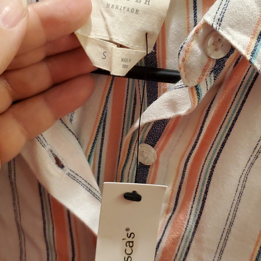Button down blouse - Picture 5 of 6
